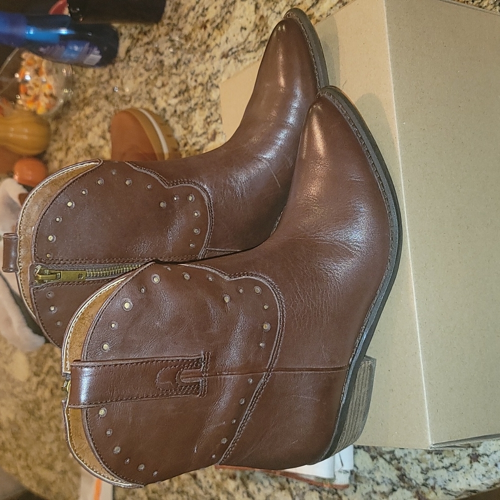 Leather western style ankle boots